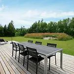 6 Person In Strandby-by Traum Strandby