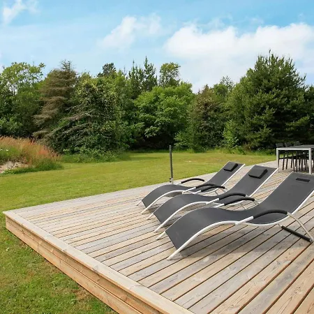 6 Person In Strandby-by Traum Strandby