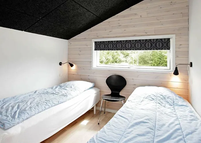 6 Person In Strandby-by Traum 펜션 *